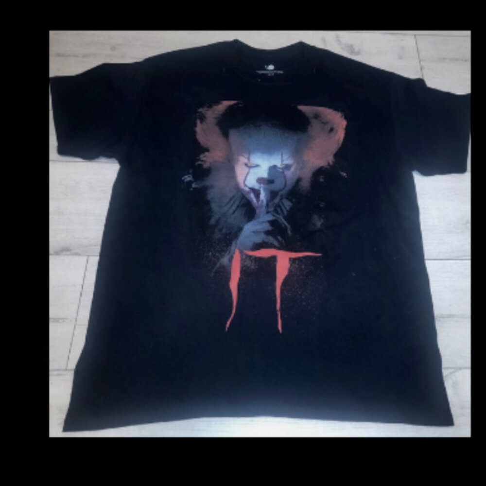 IT Clown Horror Movie T Shirt Mens Size L - NEW